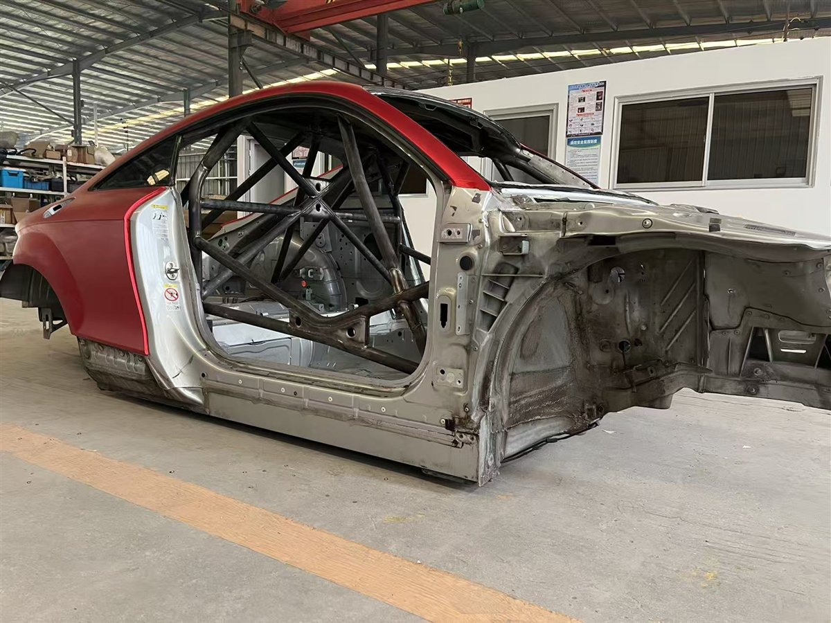 奥迪TT赛车防滚架整车